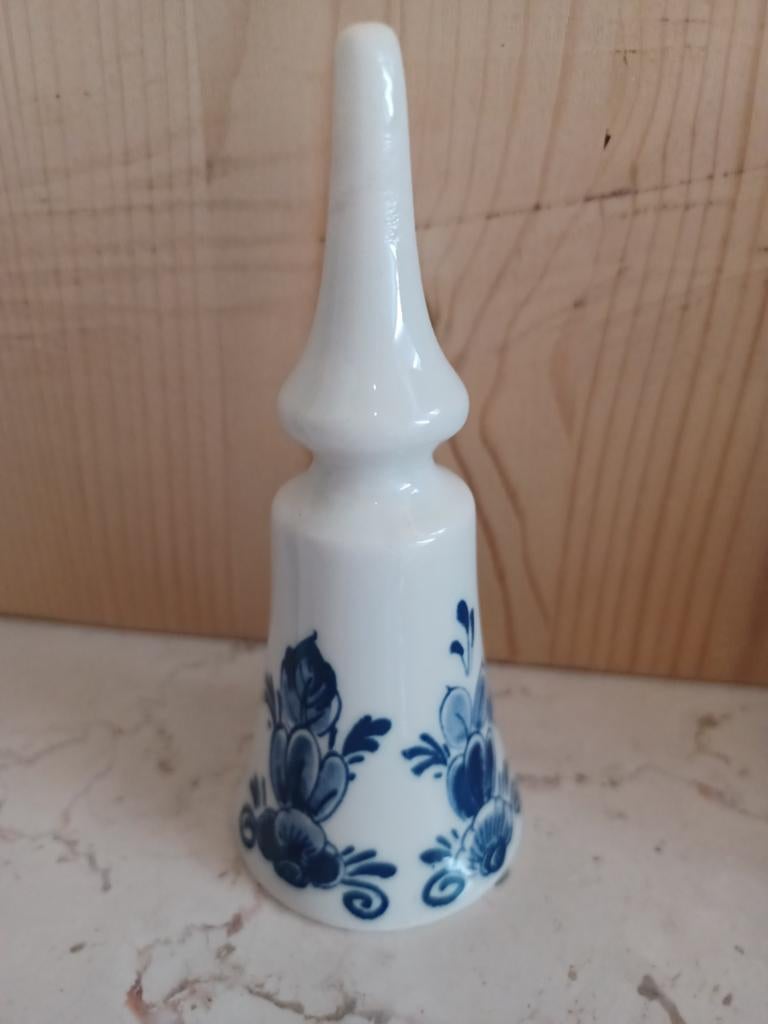 Delfts Blauw borrelglaasje borrel glaasje  met bloemmotief, Antiek en Kunst, Ophalen of Verzenden