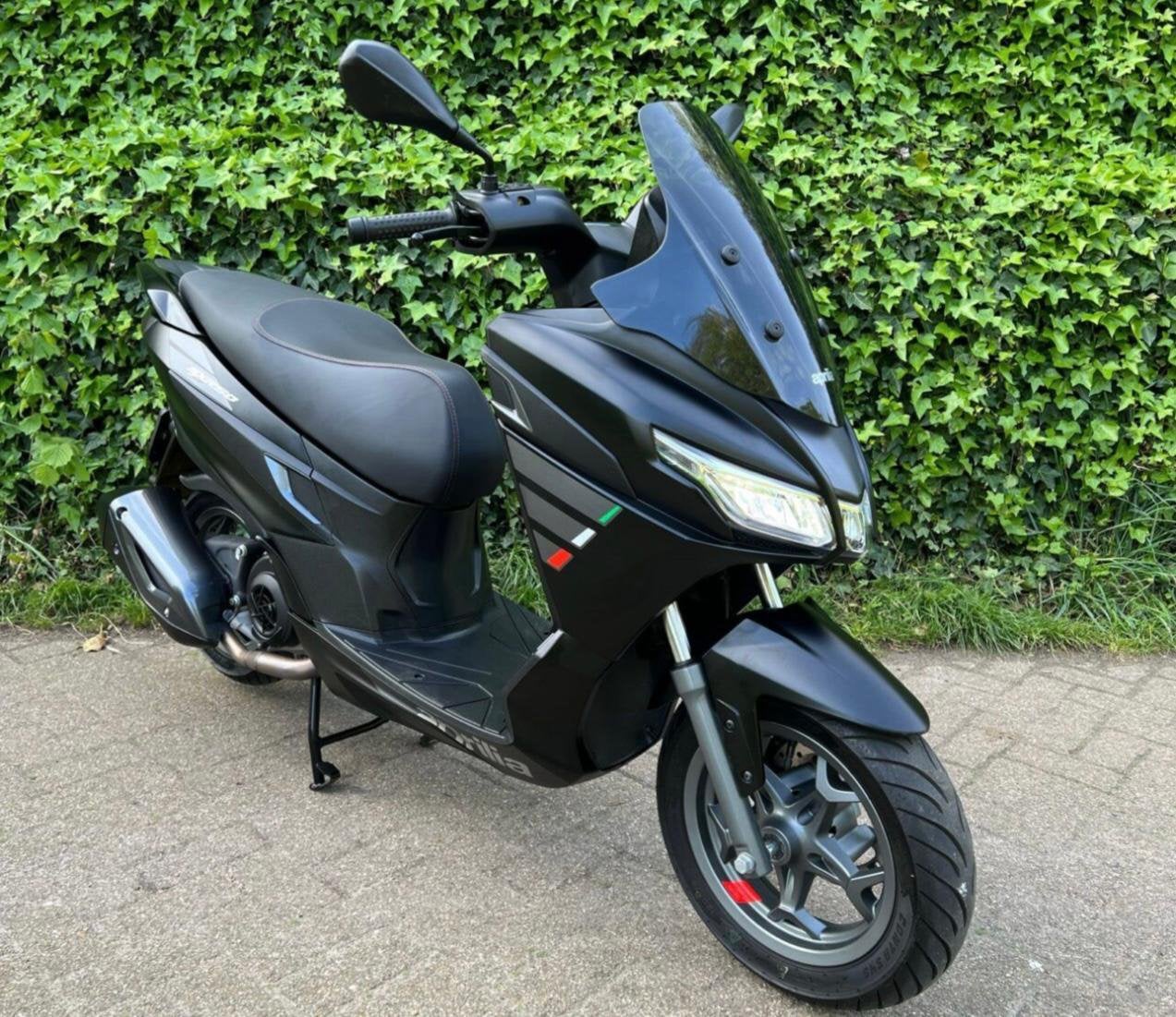 Aprilia SXR50 MattBlack, Ophalen, Gebruikt, Maximaal 45 km/u, Benzine