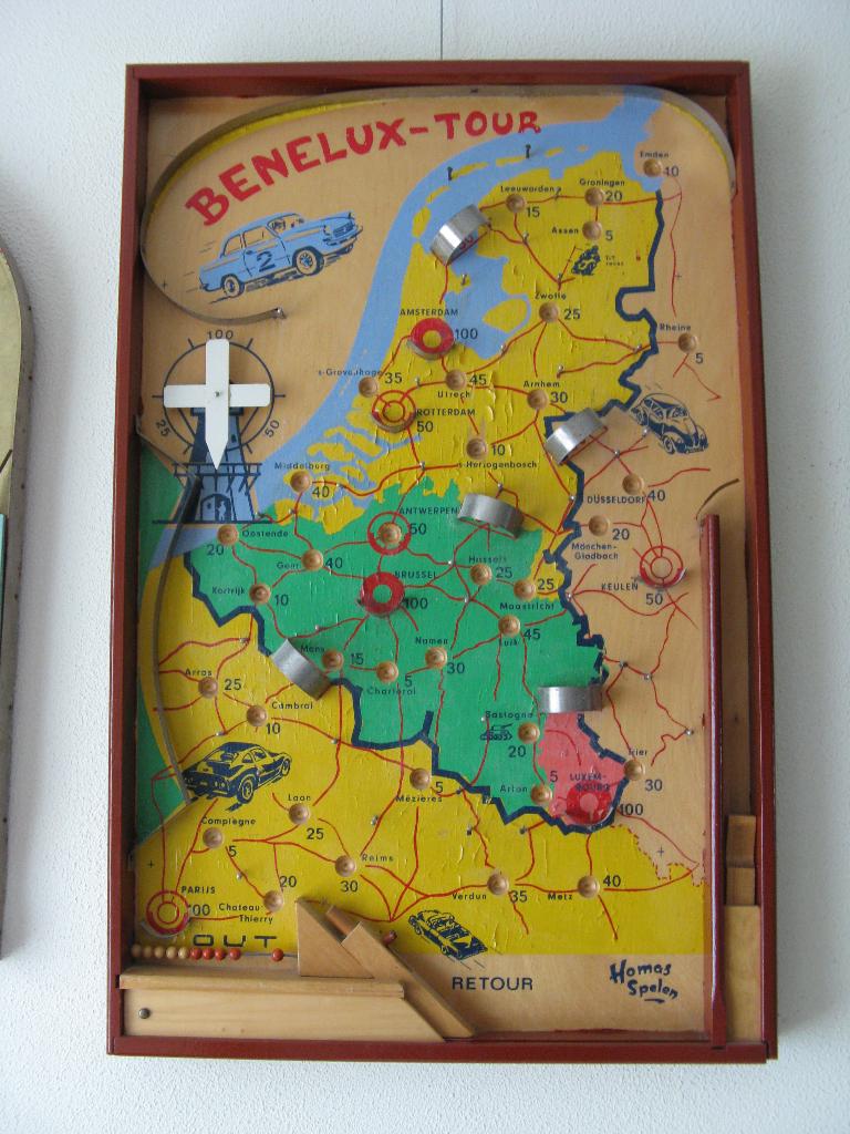 Homas Knikkerbord Benelux, Ophalen