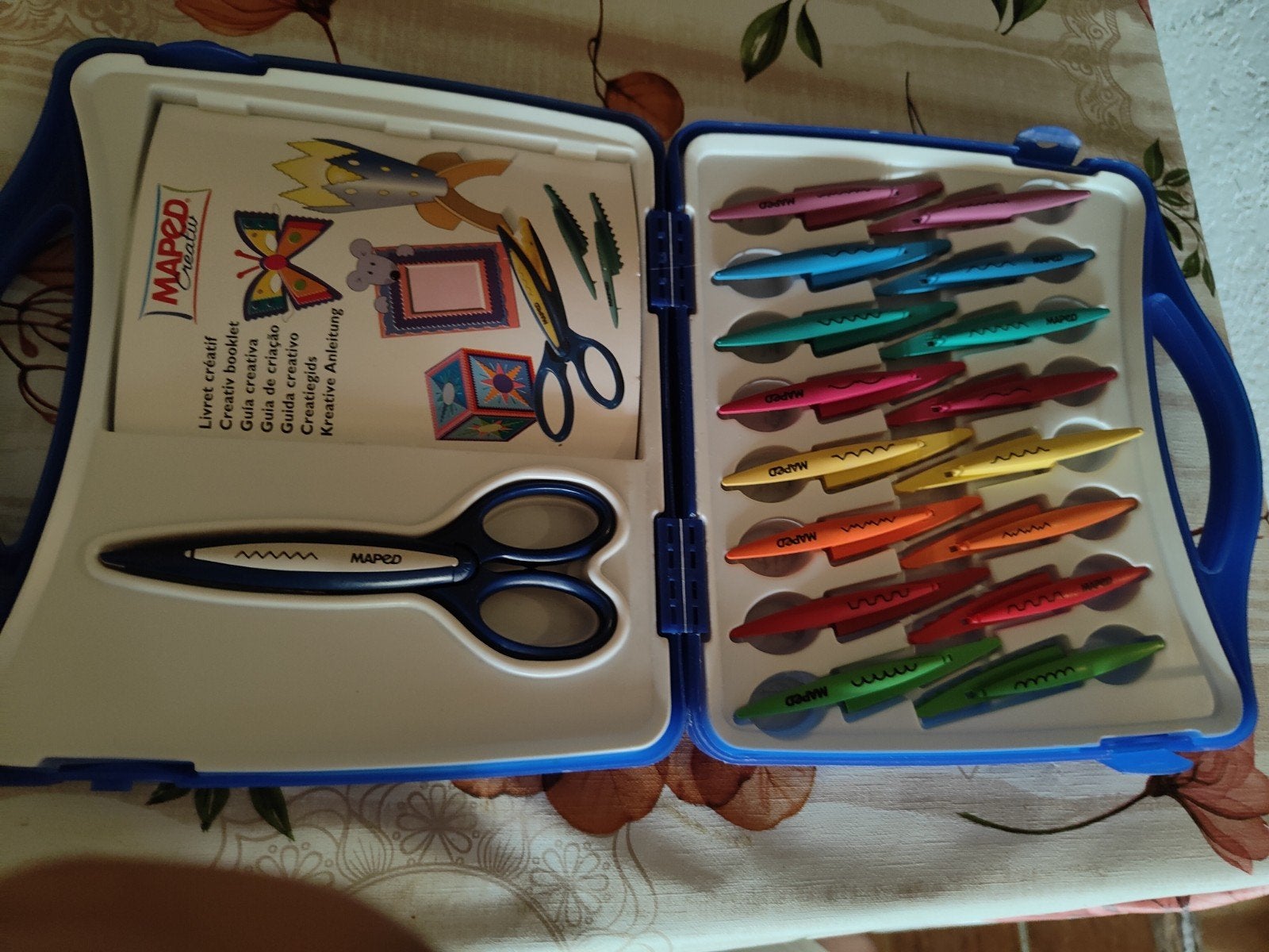 Maped Creativ Knutselset met Schaar en Patroonscharen, Overige thema's, Meerkleurig, Ophalen of Verzenden, Zo goed als nieuw