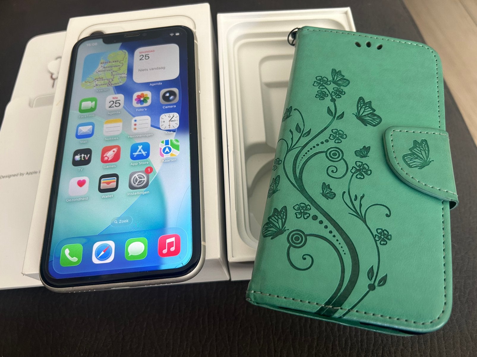 iPhone 11 64GB met hoesje, Telecommunicatie, Mobiele telefoons | Apple iPhone, 70 %, Verzenden, Wit, IPhone 11