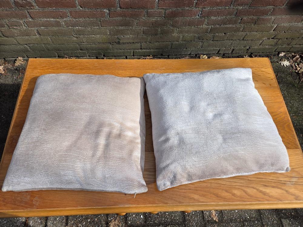 sierkussens leerlook, Huis en Inrichting, Woonaccessoires | Kussens, Ophalen of Verzenden, 'T Olde Gre-j, Info@toldegrej.nl, Endepoelstraat 20f Didam