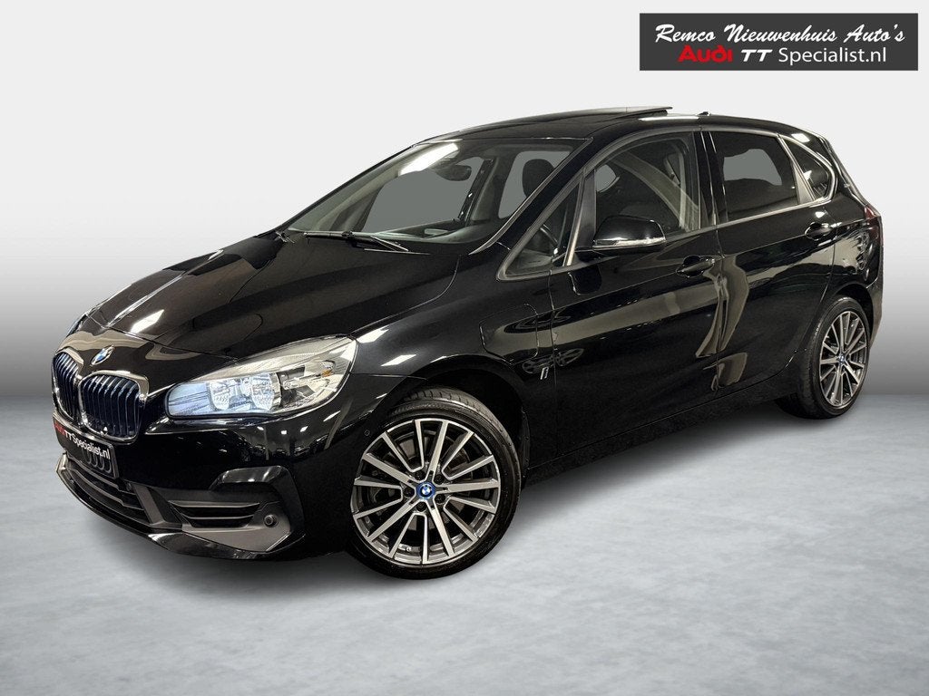 BMW 2-serie Active Tourer 225xe iPerformance Executive Panor, Auto's, BMW, Automaat, 8 kWh, Stof, Gebruikt