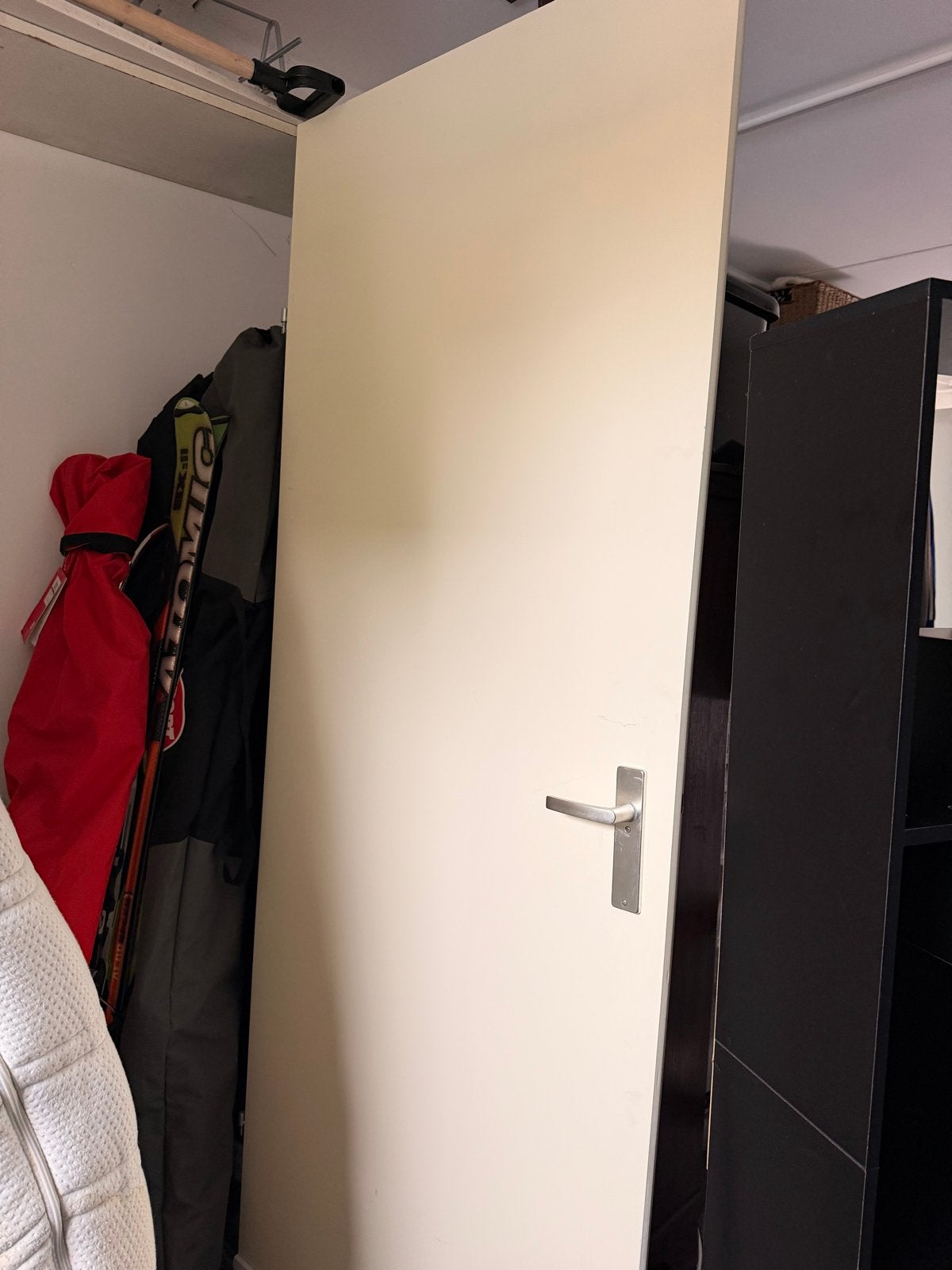 GRATIS: Witte binnendeur met klink (opdek links), Ophalen, Gebruikt, 80 tot 100 cm, Binnendeur