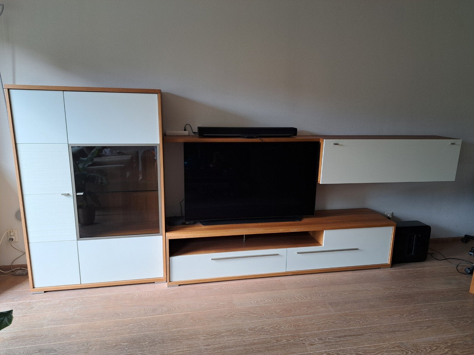 Hülsta wandmeubel Mento, Ophalen, Gebruikt, 300 cm of meer, Met deur(en)