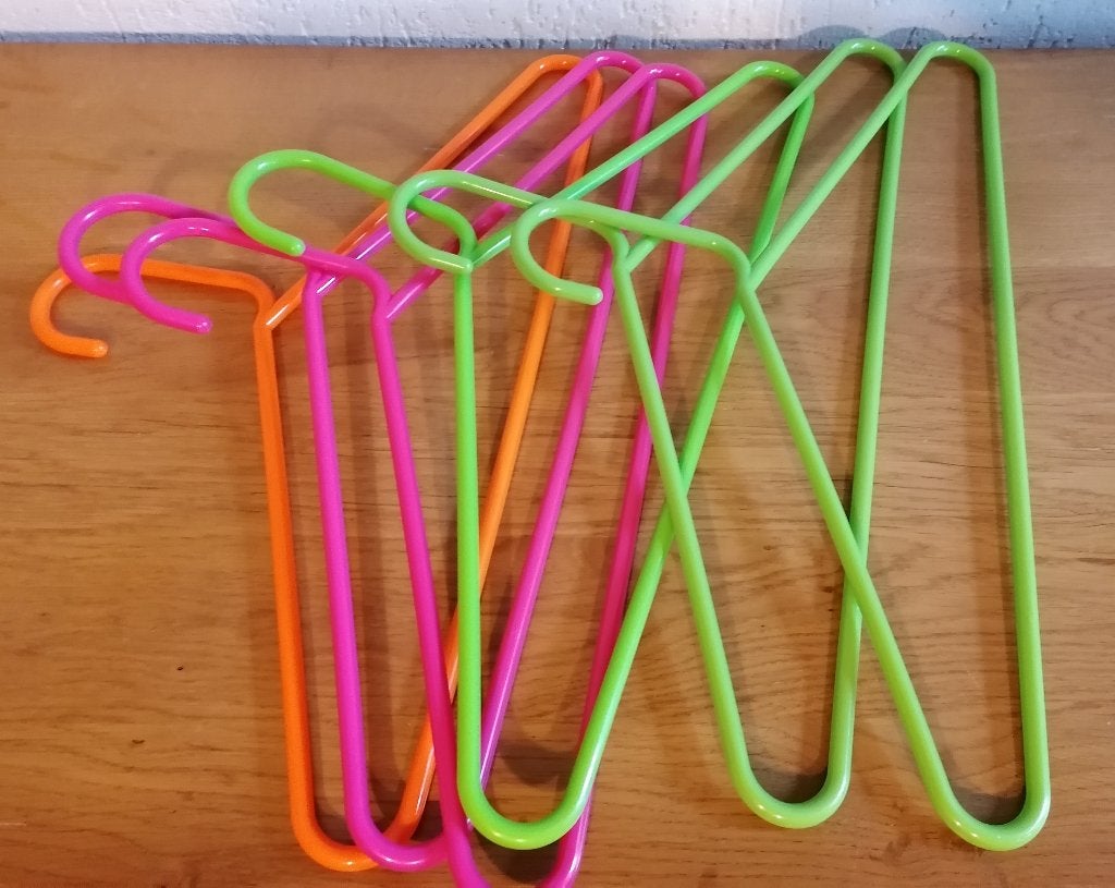 Kinderkledinghangers kunststof gekleurd 6 stuks € 3,50, Ophalen of Verzenden, Zo goed als nieuw, Kunststof, Kinderen en Volwassenen