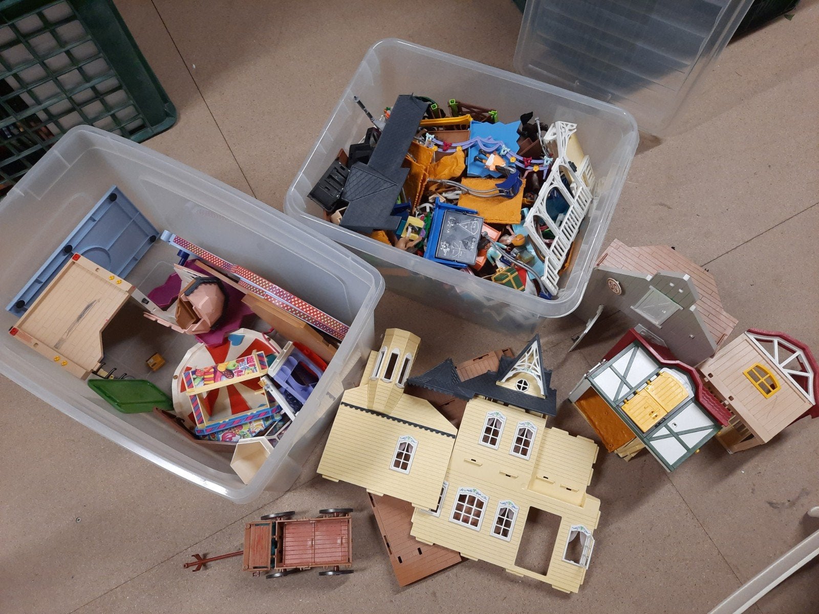 Playmobil- 2 bakken vol, Ophalen