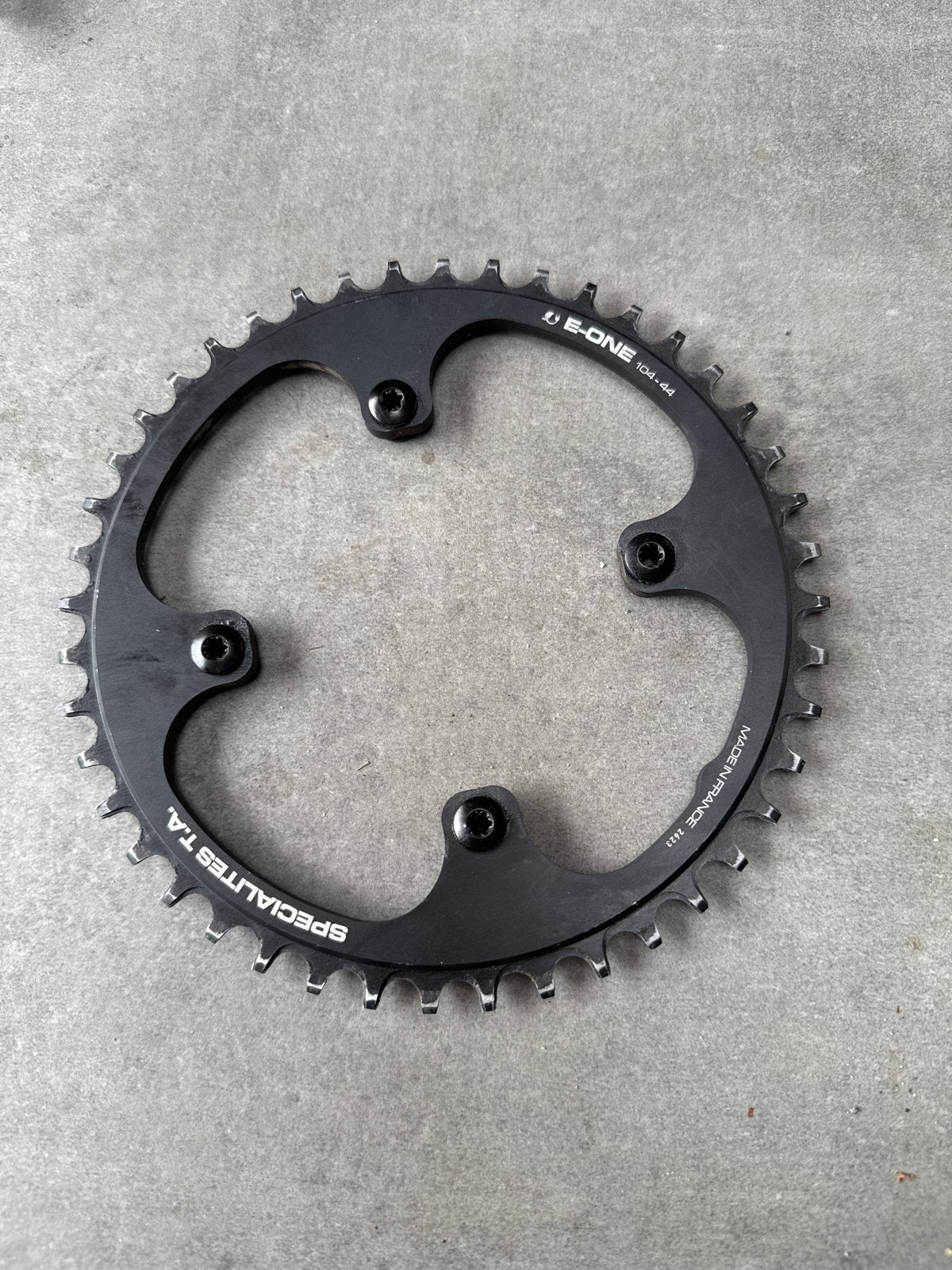 Specialites T.A. E-ONE Kettingblad 104-44, Fietsen en Brommers, Fietsonderdelen, Gebruikt, Ophalen of Verzenden, Derailleur of Ketting