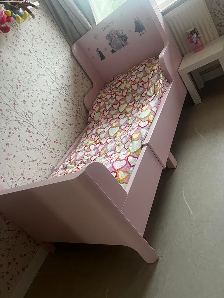 Frozen meegroei roze kinderbed + matras & lattenbodem IKEA, Kinderen en Baby's, Kinderkamer | Bedden, Gebruikt, 70 tot 85 cm, Ophalen of Verzenden