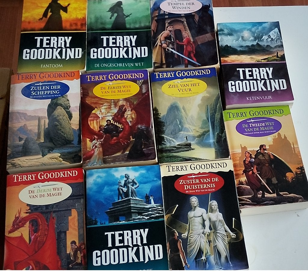 11 Boeken Terry goodkind, Ophalen, Zo goed als nieuw