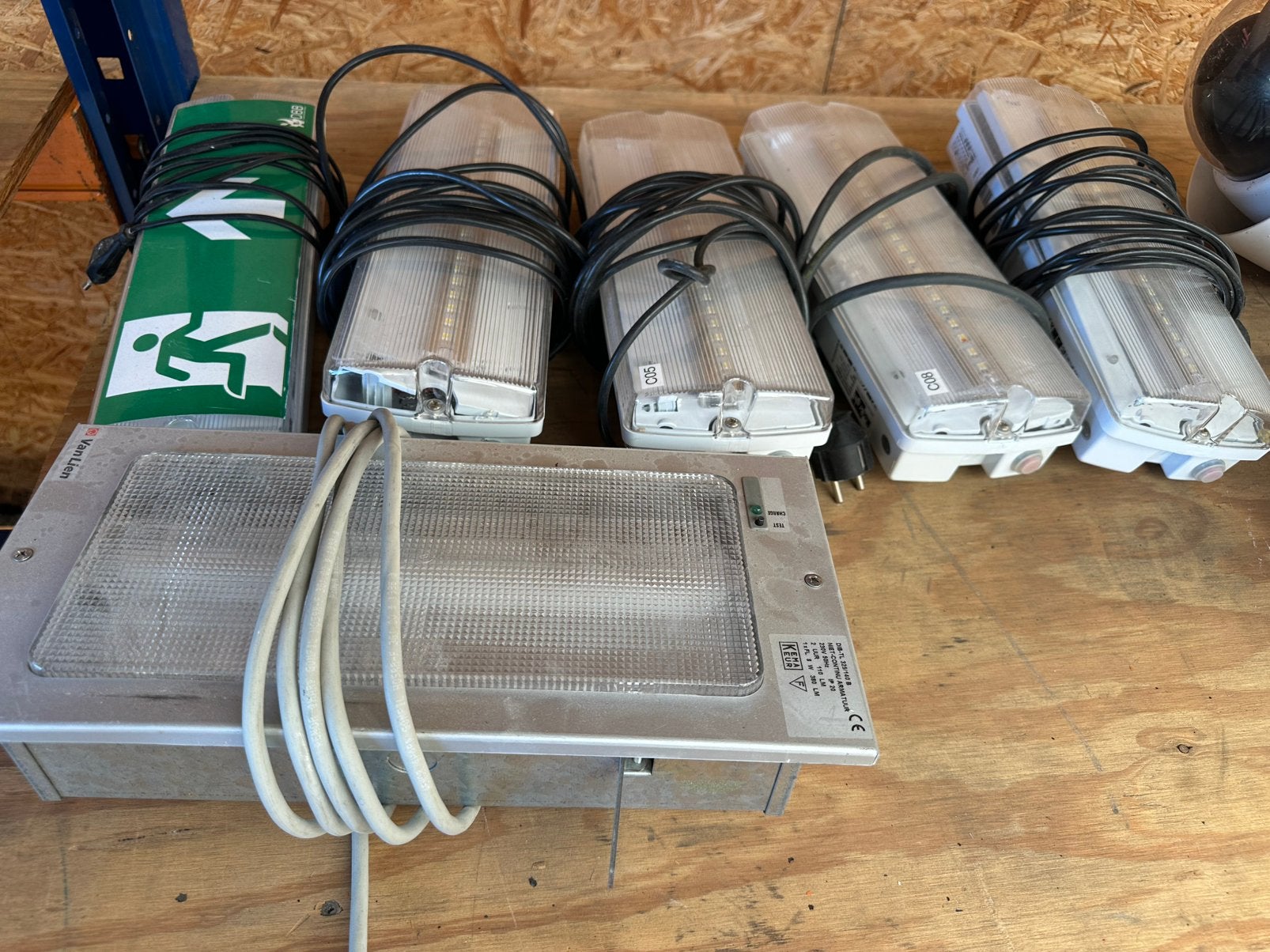 Verlichtingsbordjes, Ophalen, Zo goed als nieuw, Minder dan 50 watt