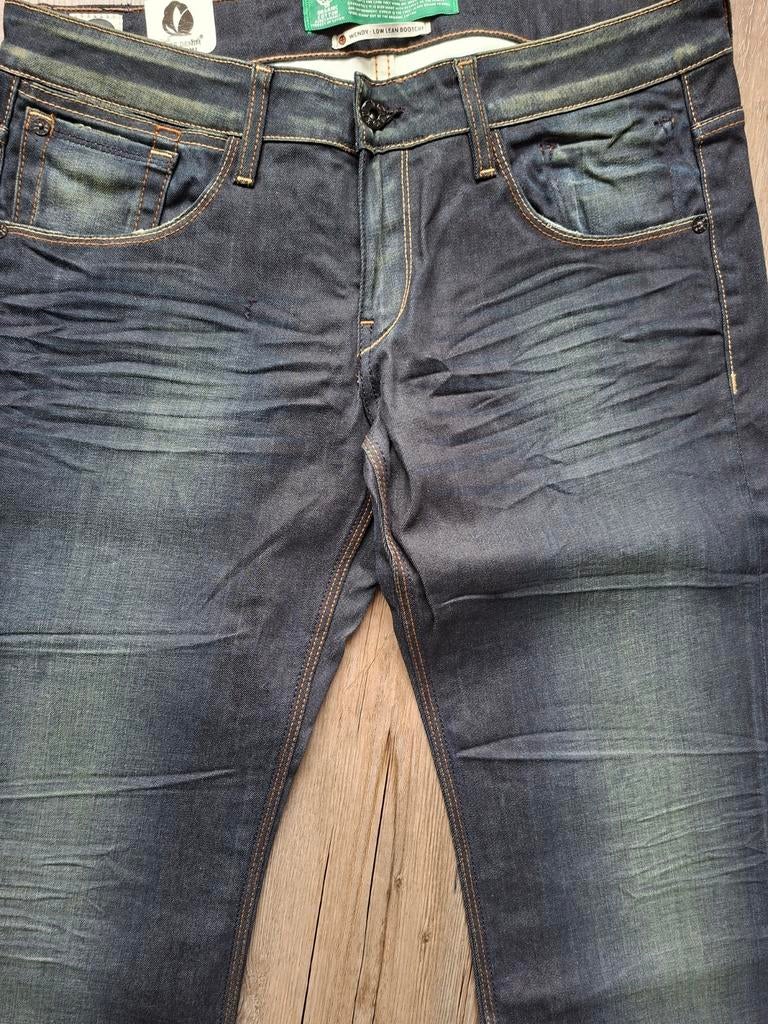 KUYICHI Wendy bootcut jeans W32 L32, Kleding | Dames, Spijkerbroeken en Jeans, Blauw, KUYICHI, Nieuw, Ophalen of Verzenden