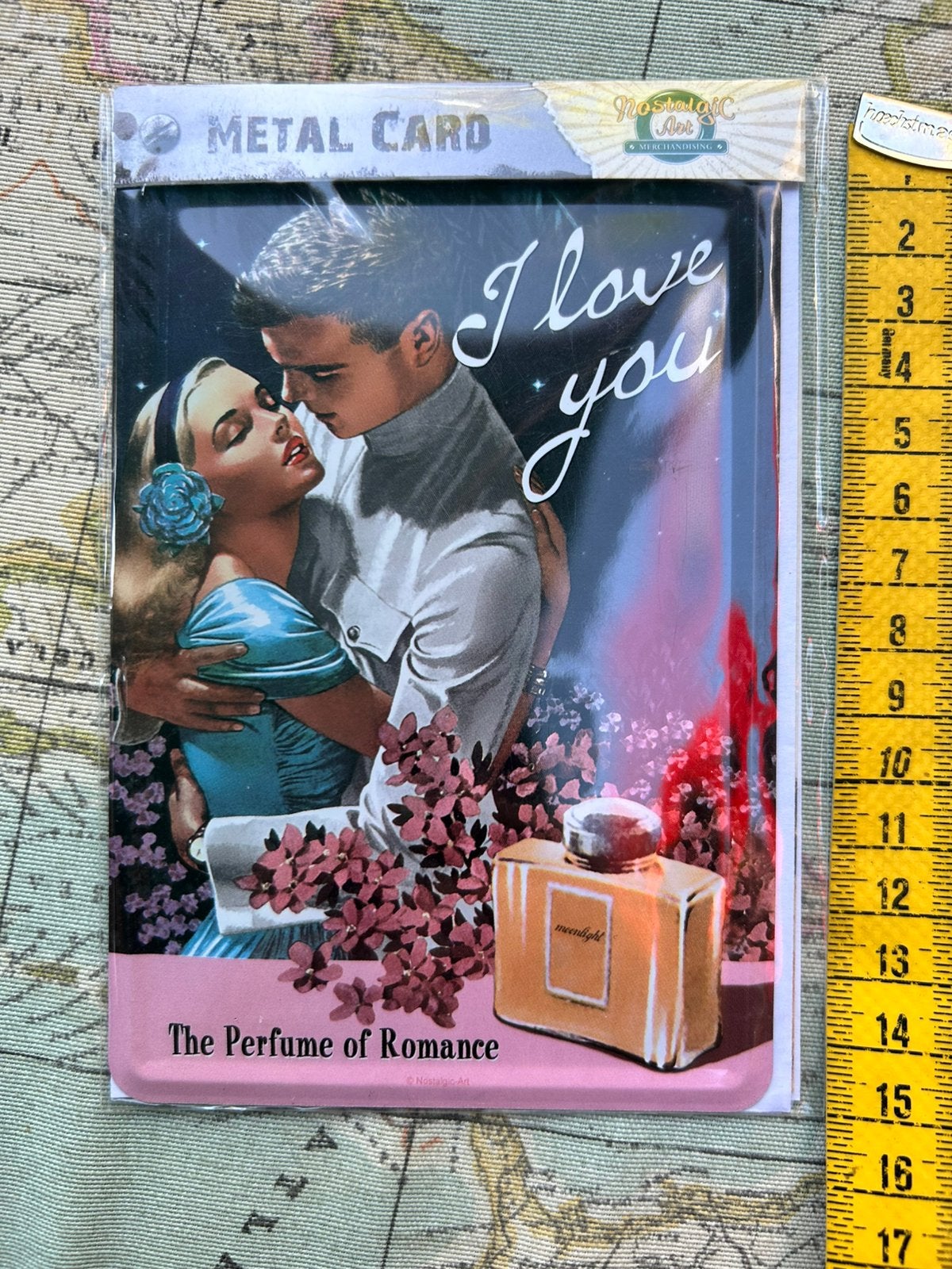 900. Metalen kaart love the parfum of Romance, Ophalen of Verzenden, 1980 tot heden