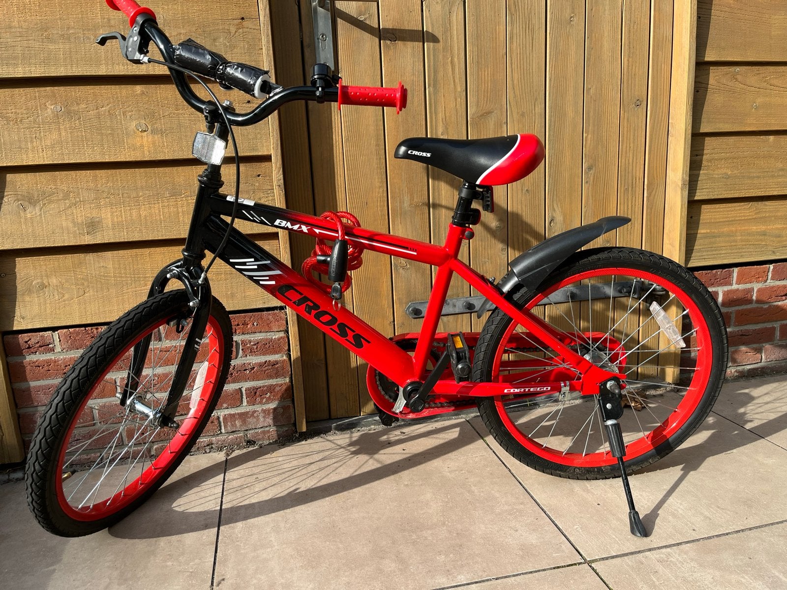 Nette kinderfiets 20 inch met slot, verlichting en stander, Fietsen en Brommers, Ophalen, Gebruikt, Velgrem, 20 inch of meer