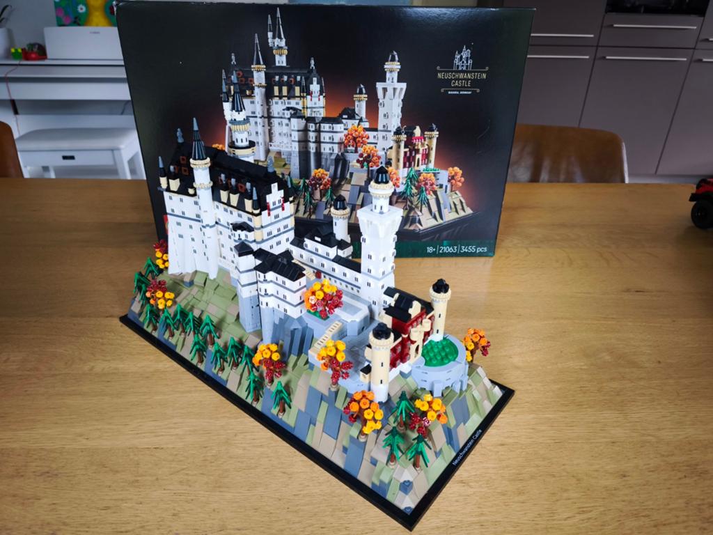 LEGO Architecture 21063 Neuschwanstein Kasteel, Lego, Compleet, Architecture, Ophalen of Verzenden