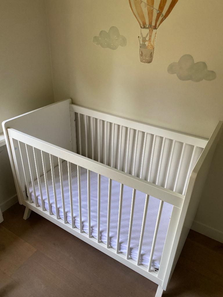 Bopita 2-delige babykamer ‘Fiore’ in wit, Kinderen en Baby's, Kinderkamer | Complete kinderkamers, Ophalen, Zo goed als nieuw