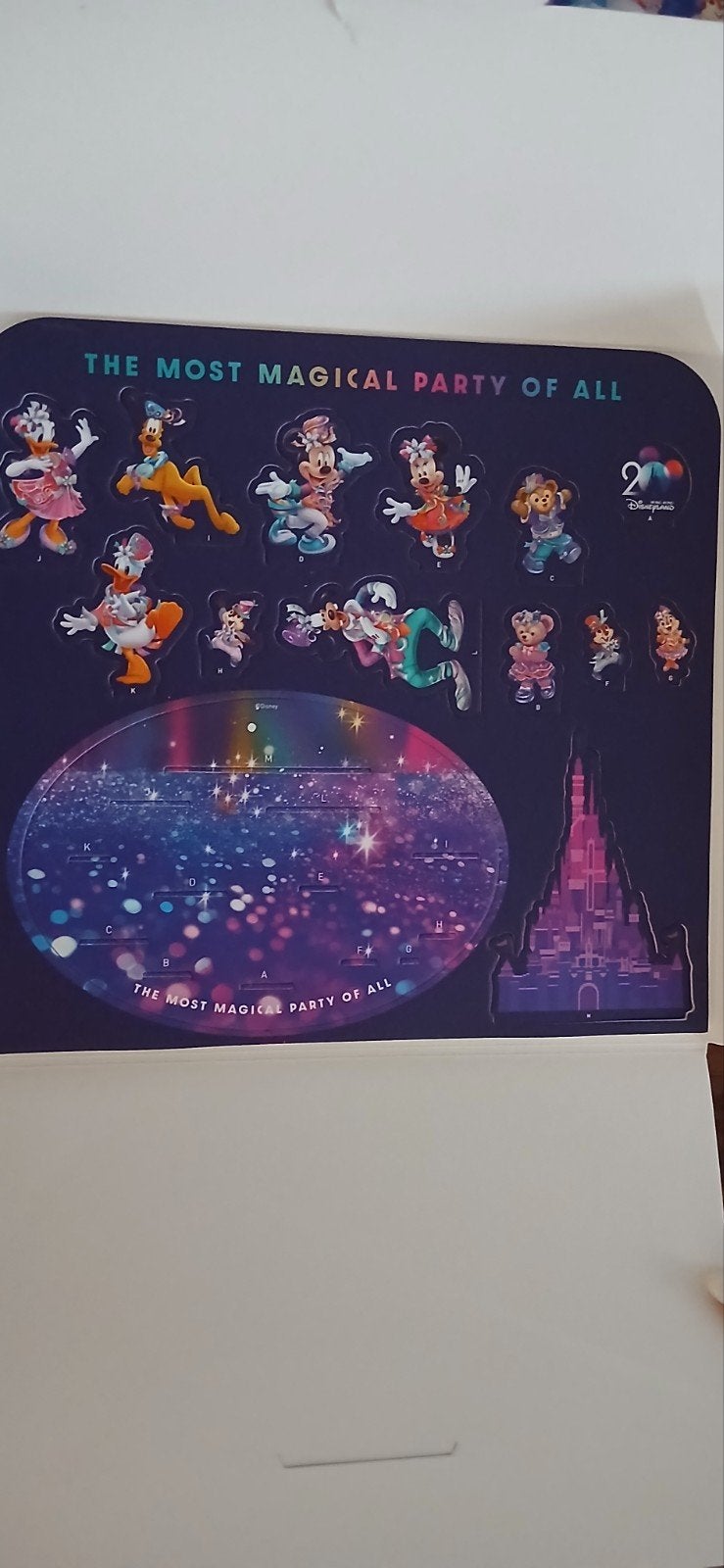 Hong Kong Disneyland 20th Anniversary puzzle/standee, Verzamelen, Disney, Ophalen of Verzenden, Mickey Mouse, Beeldje of Figuurtje