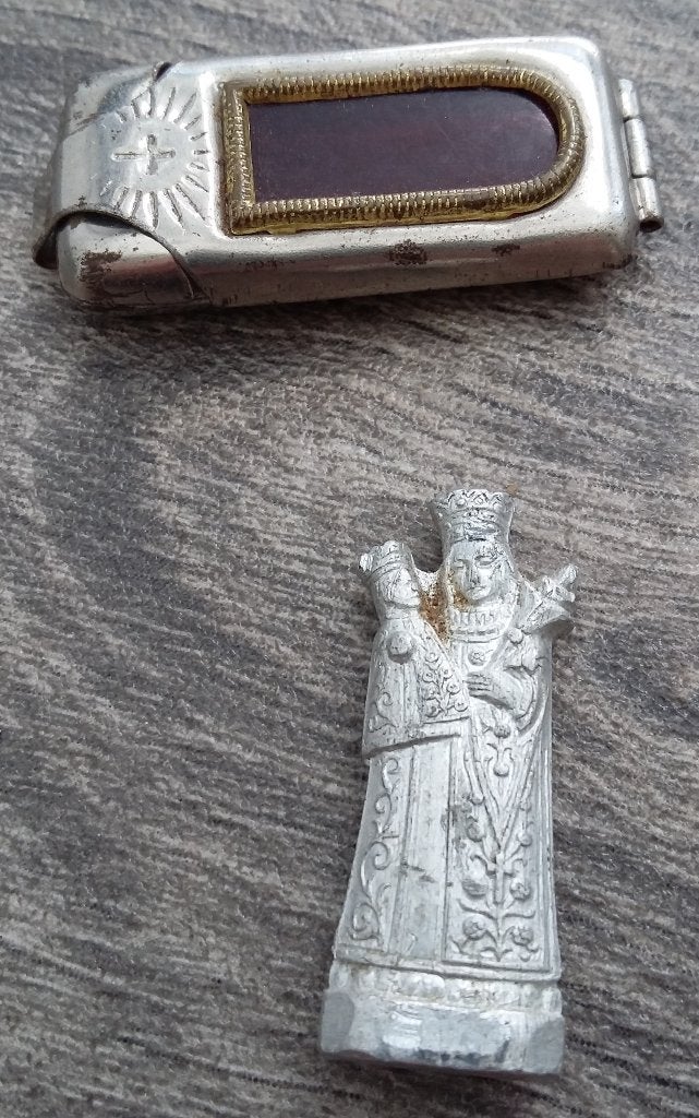 Om 1950 Bescherm Zakheilige Beurs Beeldje Kokertje Soldaat, Verzamelen, Nvt., Ophalen of Verzenden, Kunstobject, Nederland
