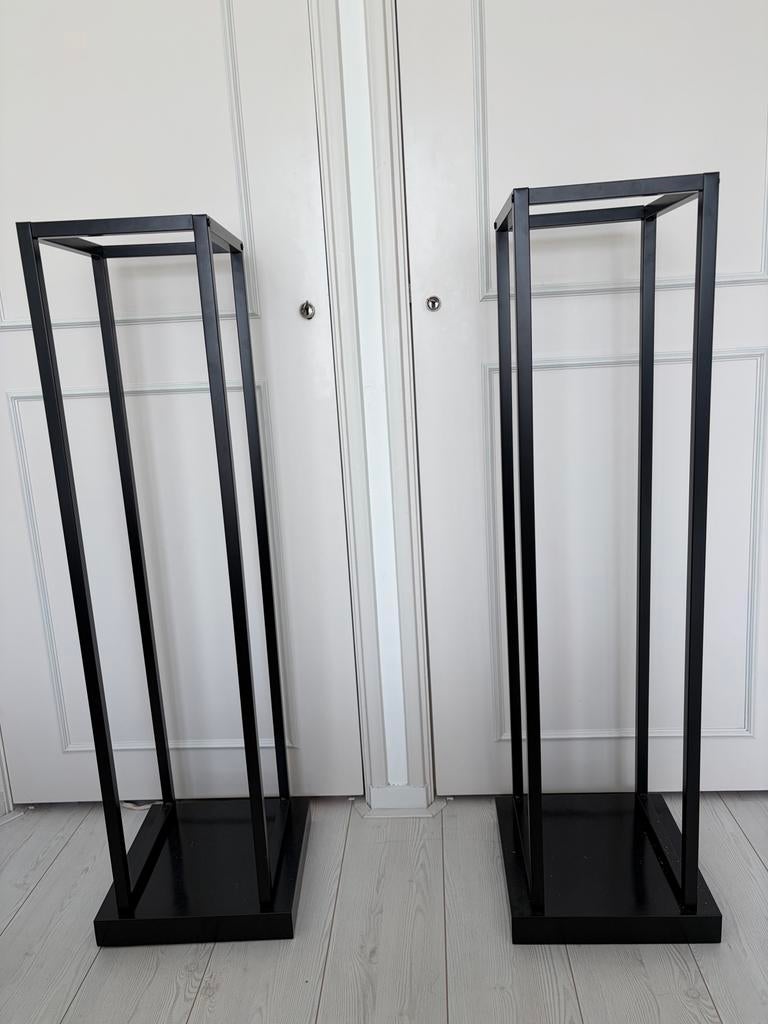 Set van 2 zwarte metalen openhaardblok rekken, Huis en Inrichting, Woonaccessoires | Overige, Ophalen, Zwart, Zo goed als nieuw