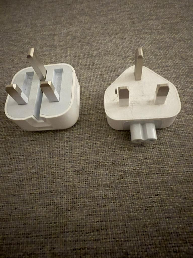 Apple engelse stekker aansluiting, Ophalen of Verzenden, Zo goed als nieuw, Apple iPhone