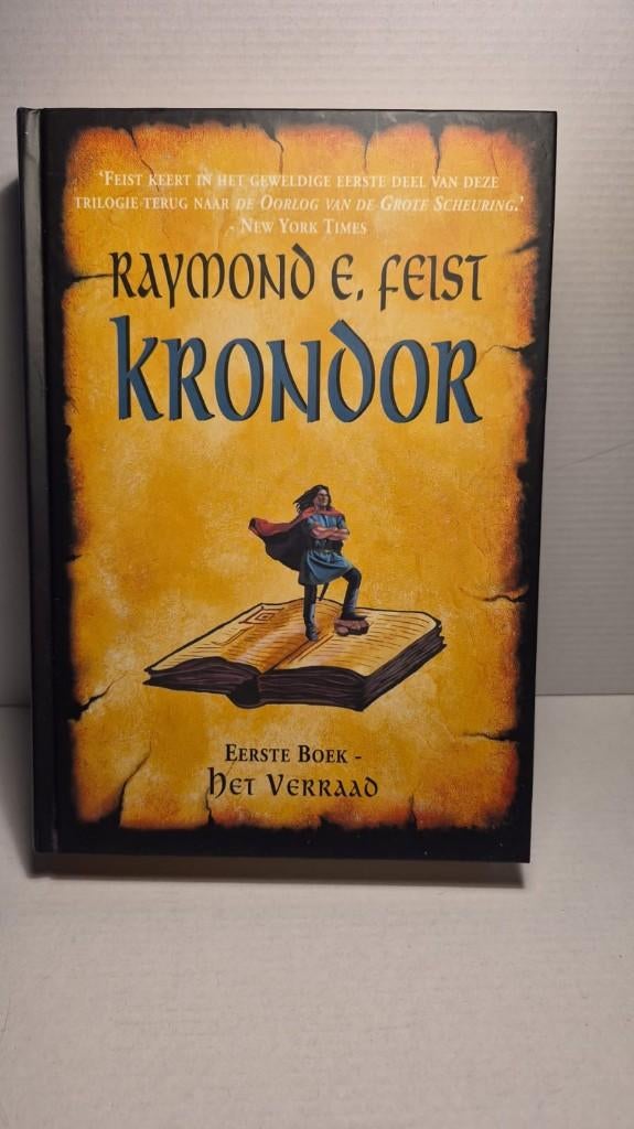 Raymond E. Feist - Krondor - 1ste Boek - Het Verraad, Ophalen of Verzenden, Zo goed als nieuw, Raymond E. Feist