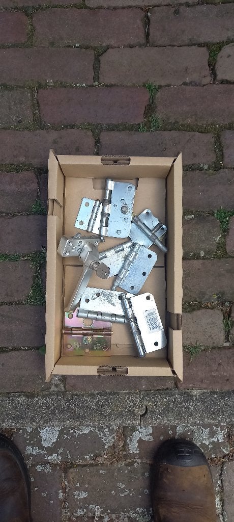 schanieren, Ophalen, Slot
