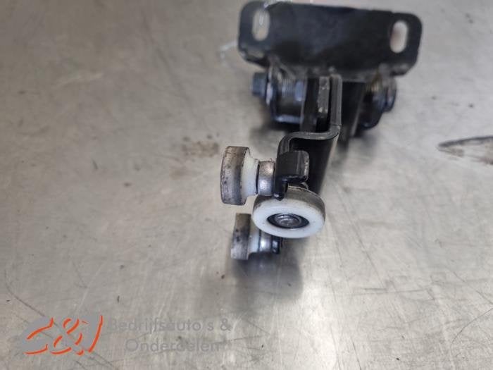 Schuifdeurrol rechts van een Ford Transit Connect (WIT), Auto-onderdelen, Gebruikt, -, -, Ophalen of Verzenden