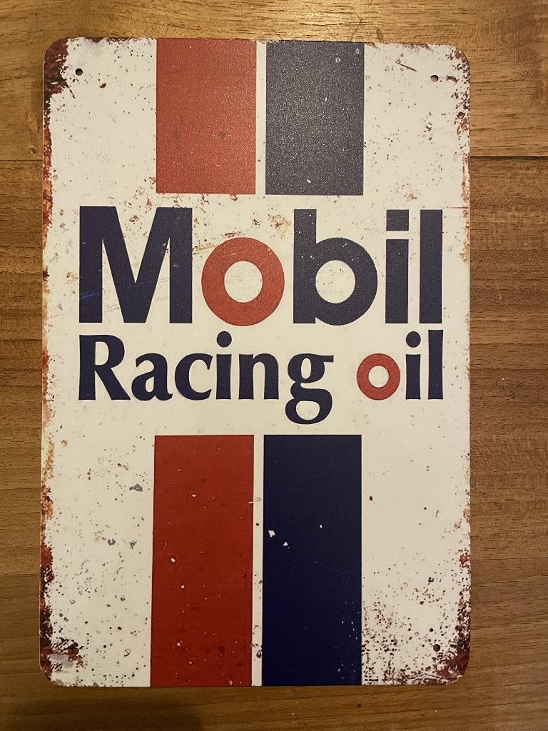 Mobil Racing Oil metalen reclamebord / wandbord (Old Look), Verzamelen, Merken en Reclamevoorwerpen, Www.pand50.nl, Reclamebord