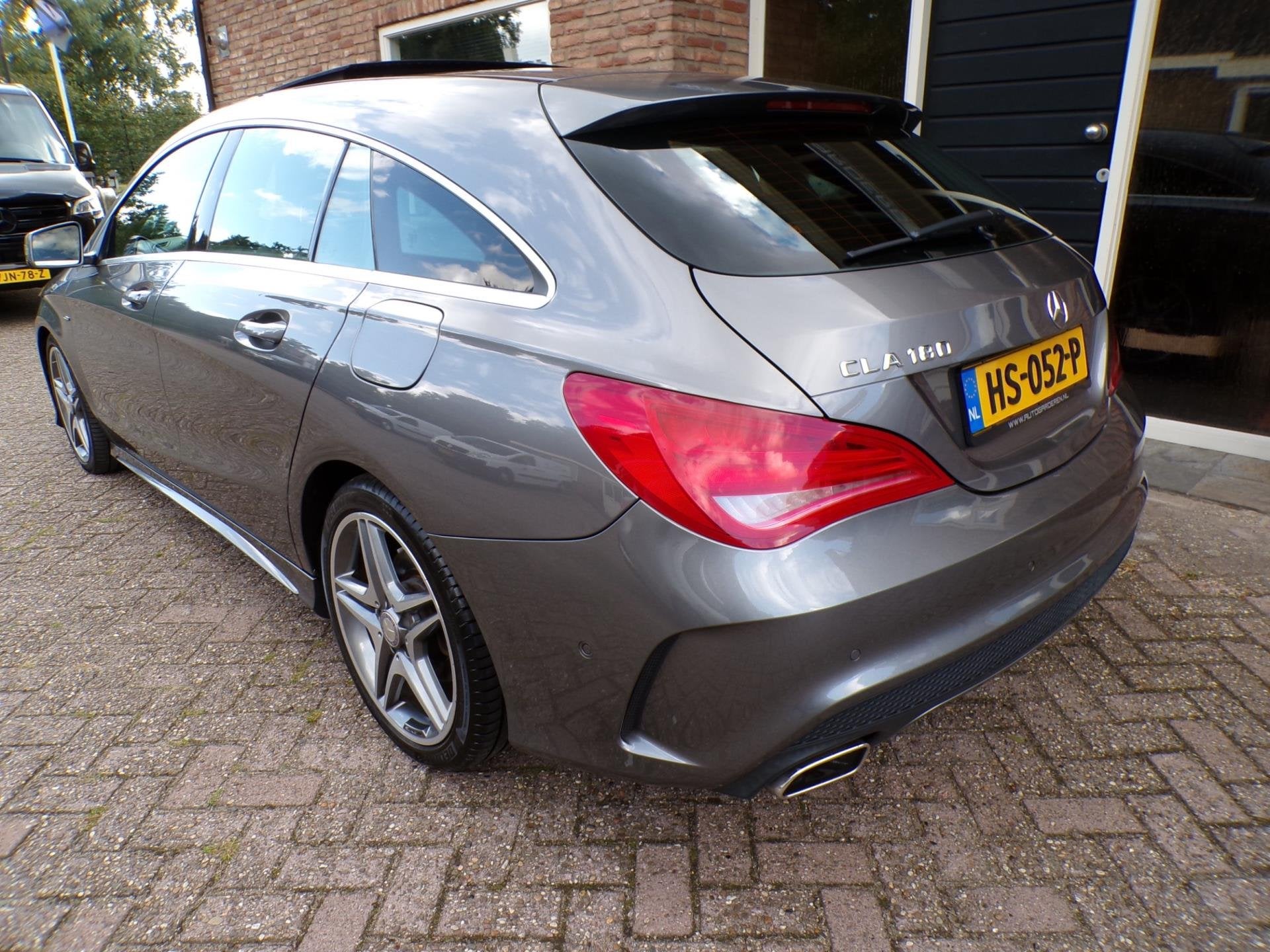 Mercedes-Benz CLA-klasse Shooting Brake 180 Ambition AMG Aut, Auto's, CLA, 730 kg, Gebruikt, 4 cilinders