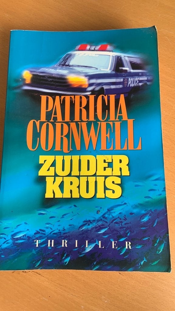 Patricia Cornwell - Zuiderkruis, Ophalen of Verzenden, Zo goed als nieuw