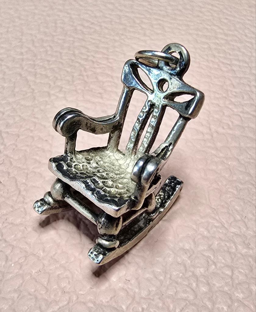 Oude Engelse zilveren bedel/hanger CHIM, Ophalen of Verzenden, Zo goed als nieuw, Zilver, Overige merken