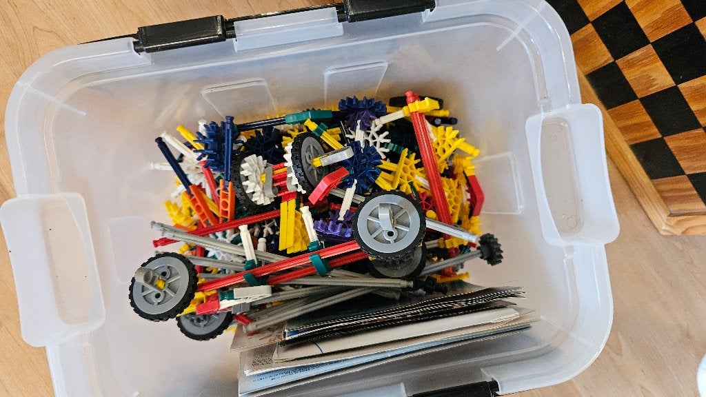 te koop bak met k'nex, Ophalen, Gebruikt, K'nex