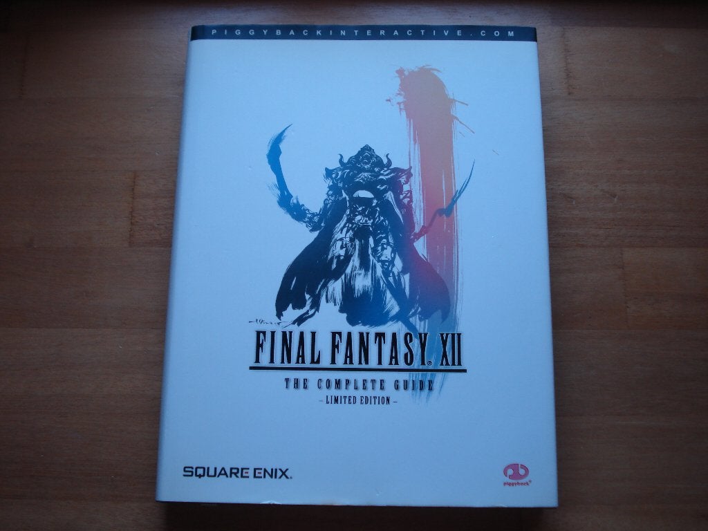 Final fantasy XII ps2 limited edition guide, Spelcomputers en Games, 1 speler, Racen en Vliegen, Ophalen of Verzenden, Zo goed als nieuw