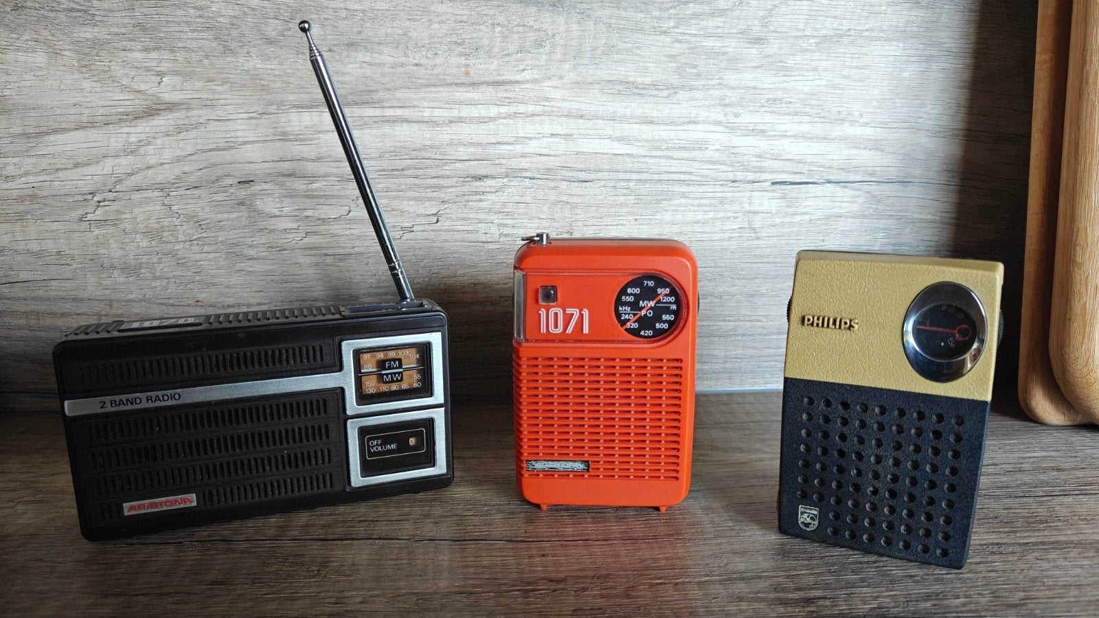 3 Vintage Compacte Radio's uit de jaren zeventig Philips & A, Ophalen of Verzenden, Gebruikt, Radio