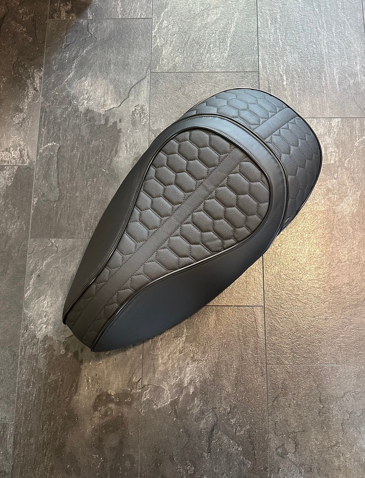 Anti slip Custom Vespa Sprint/Primavera Mono Audi RS Zadel, Ophalen of Verzenden, Zo goed als nieuw