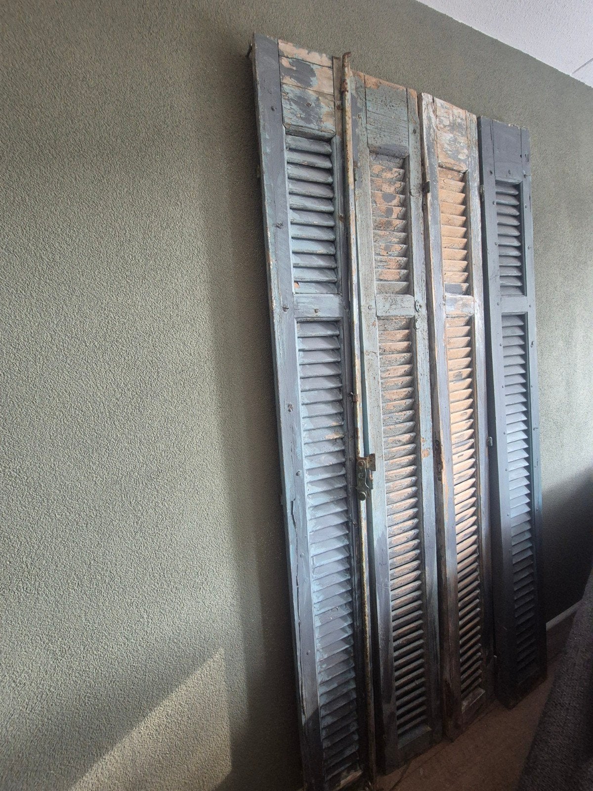 Brocante, Franse louvreluiken-230x25 cm per paneel, Ophalen