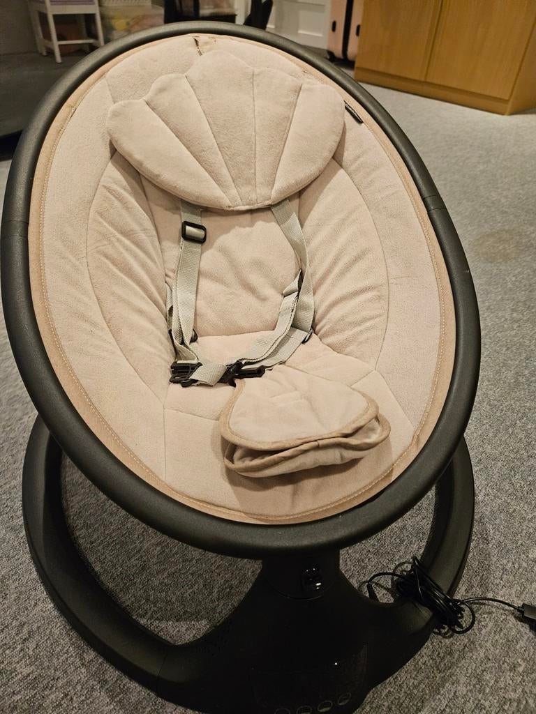 automatische wipstoel beige kleur beige, Overige merken, Schommelstoel, Verstelbaar, Ophalen of Verzenden