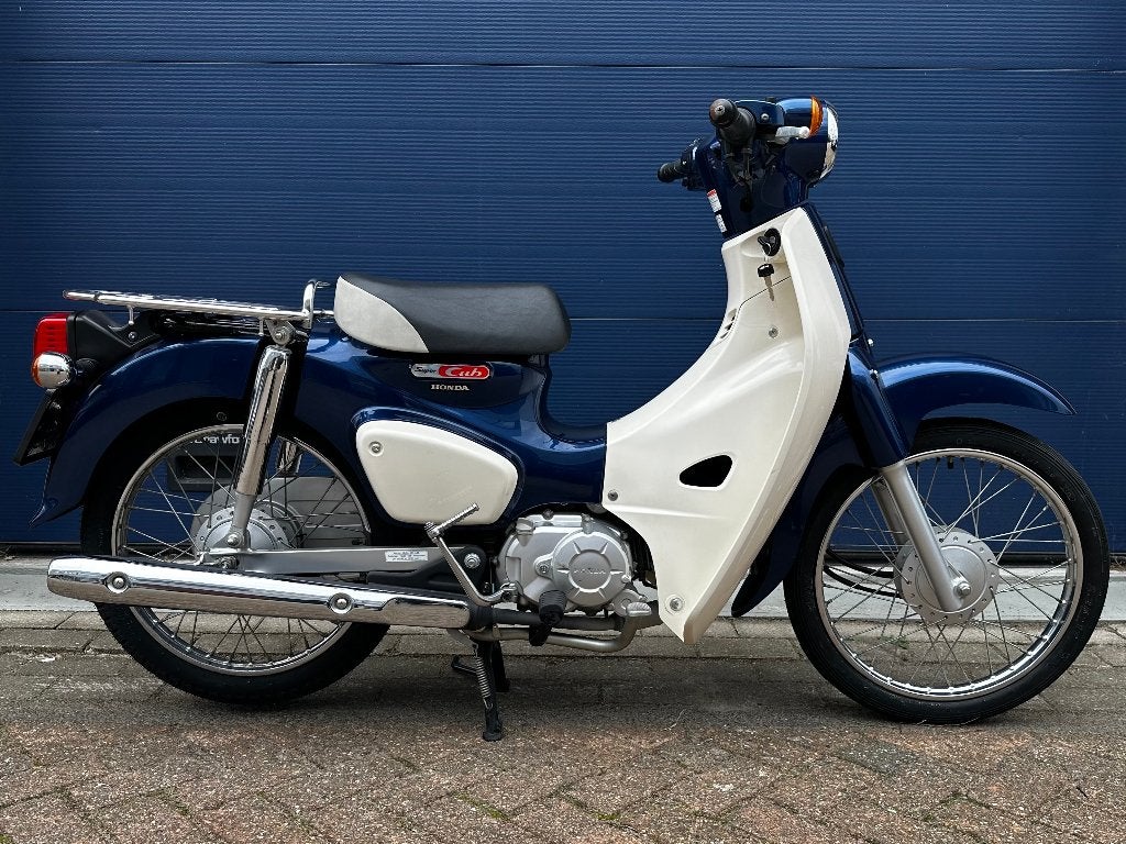 Honda C50 Super Cub | NL Kent. | 2020 | JDM | Full Service, Fietsen en Brommers, Ophalen, Overige modellen, 49 cc, Zo goed als nieuw