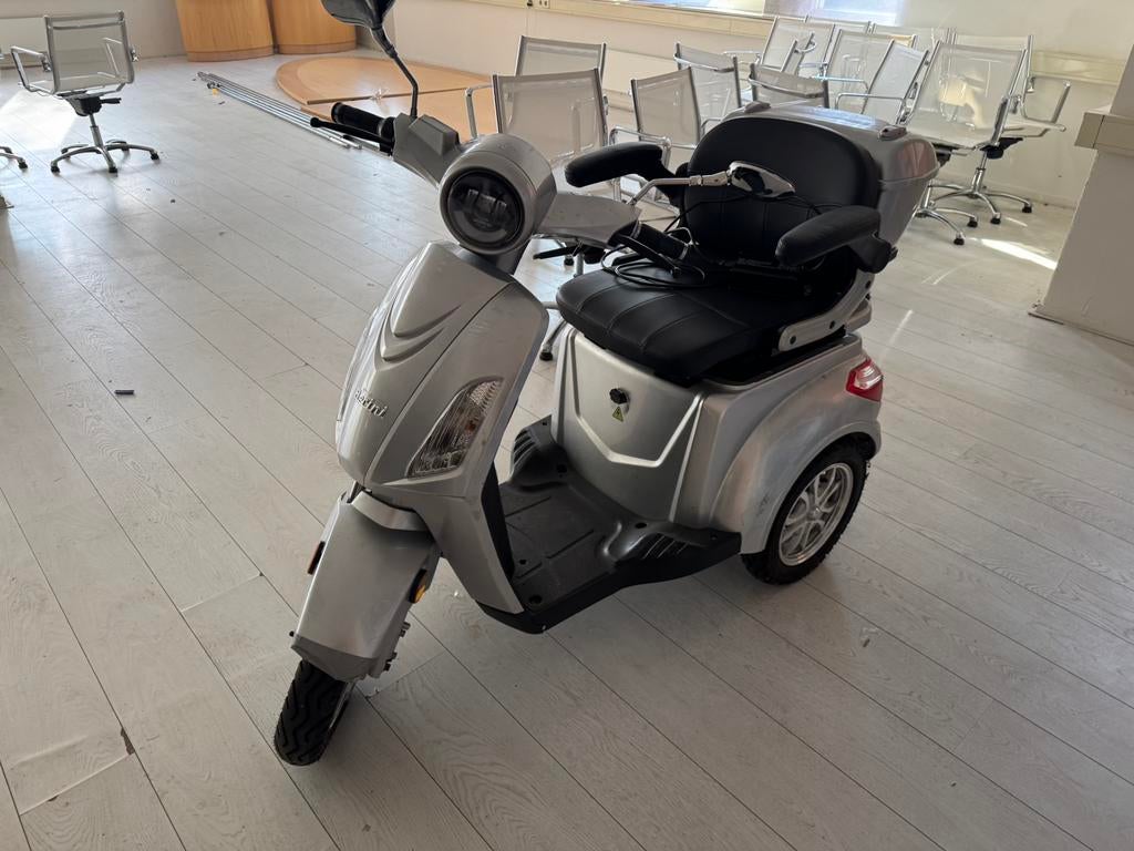 Scoot mobiel, Diversen, Verpleegmiddelen, Ophalen of Verzenden, Zo goed als nieuw