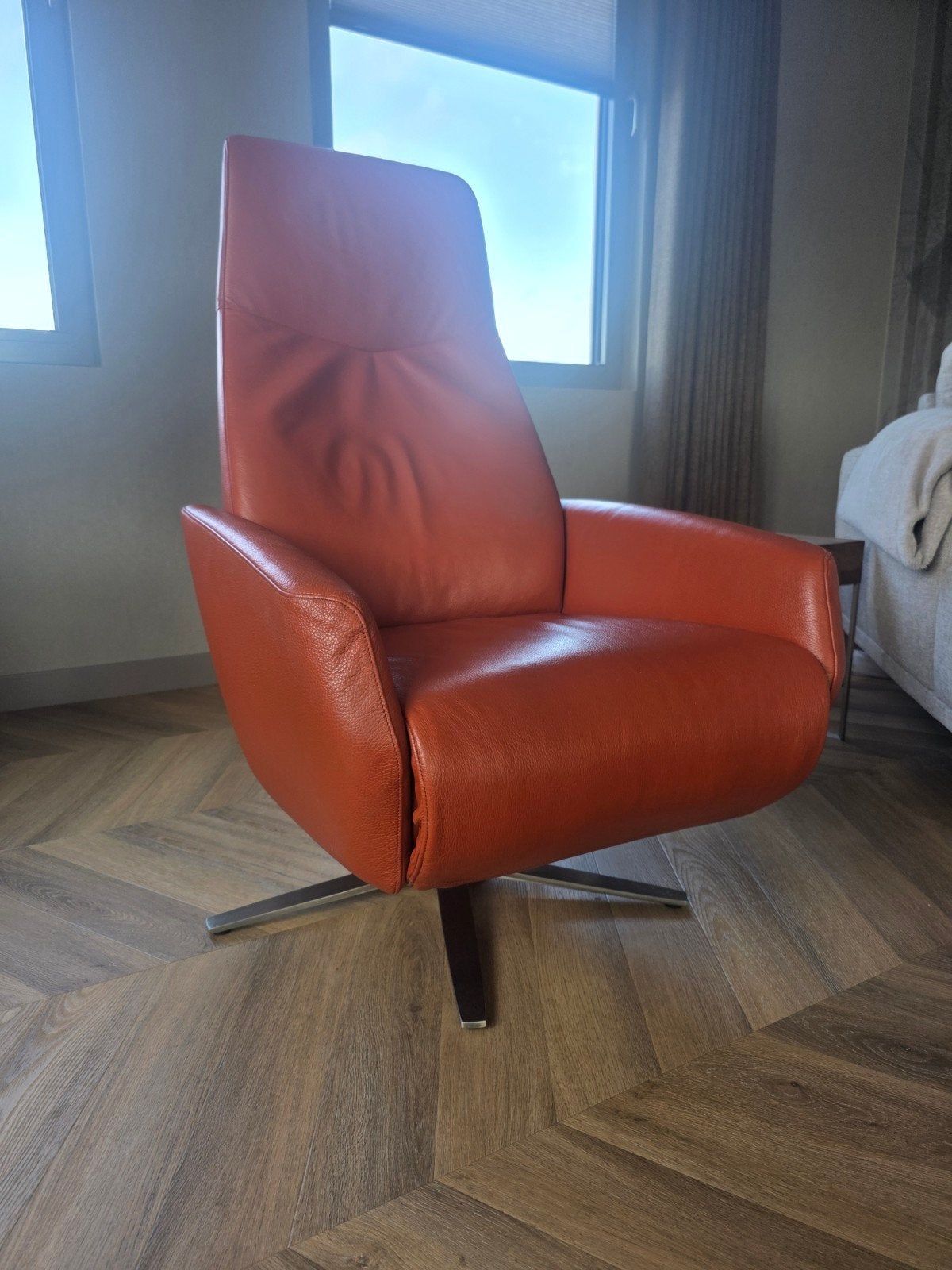 Trones Relaxfauteuil - Warme Bruine Tint, Goede Staat, Gebruikt, Ophalen of Verzenden, 50 tot 75 cm, Leer