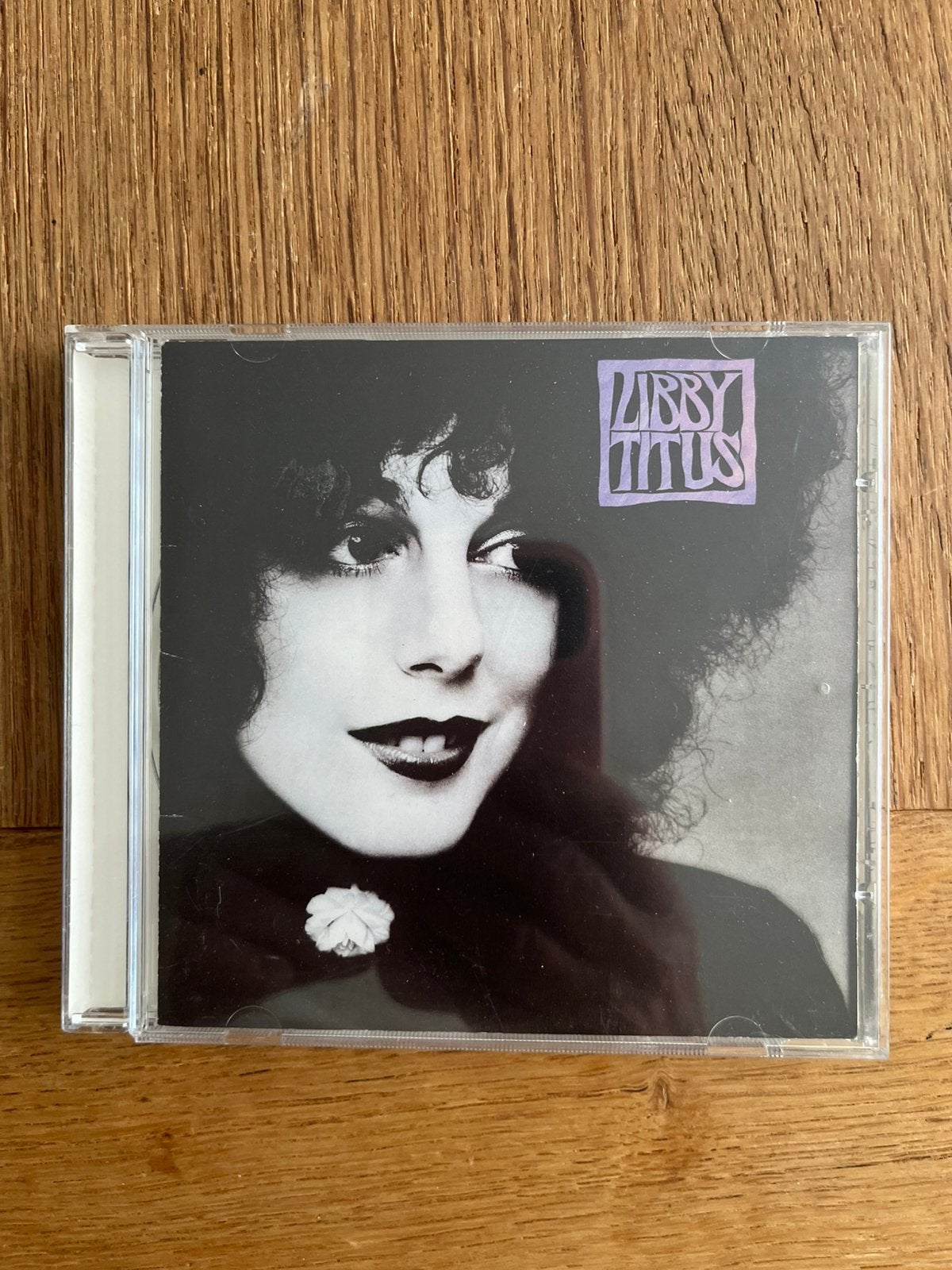 Libby Titus ( Japanse persing), Ophalen of Verzenden, Zo goed als nieuw