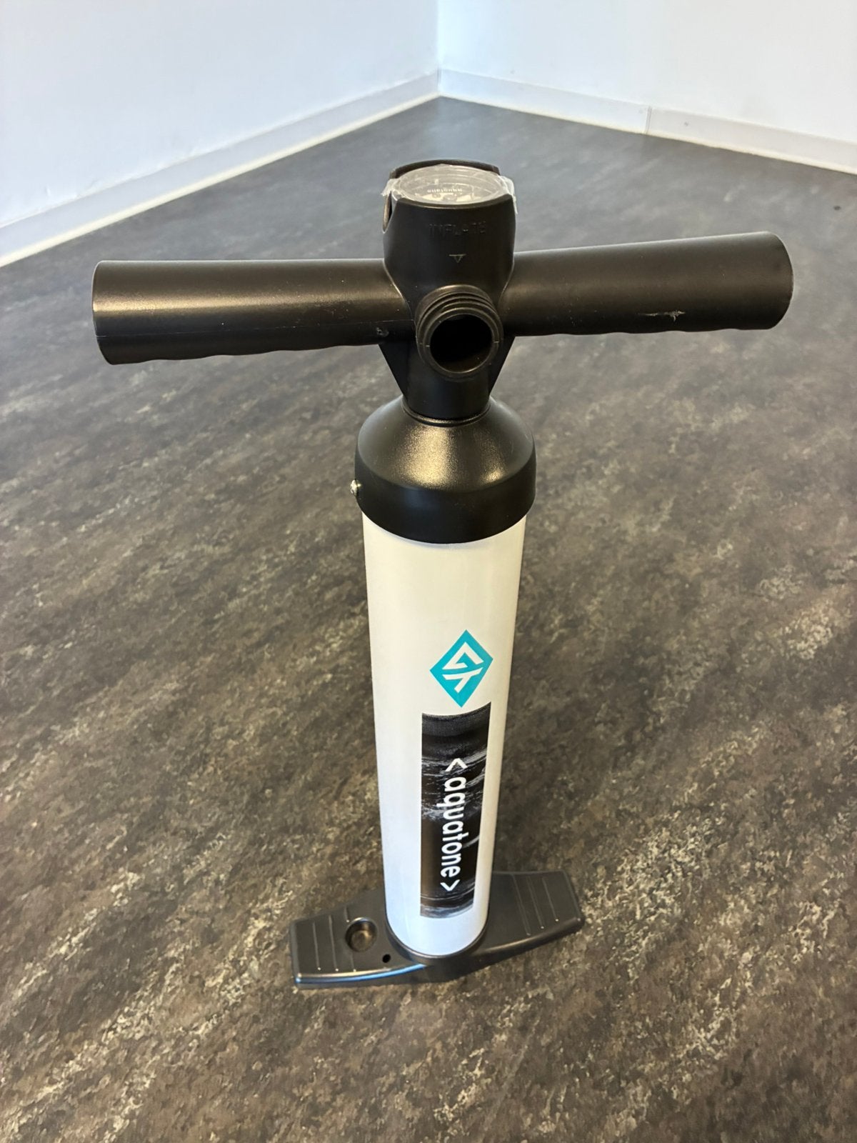Nieuw! SUP pomp double action met drukmeter, Watersport en Boten, Suppen, Ophalen of Verzenden, Zo goed als nieuw, SUP-accessoire