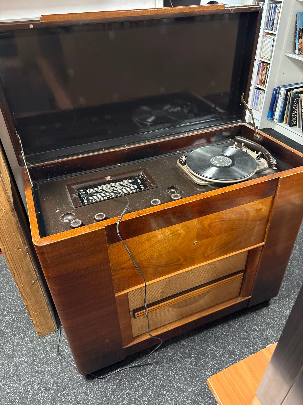 Vintage Platenspeler met Radio in Houten Kast, Ophalen, Gebruikt, Platenspeler, Overige merken