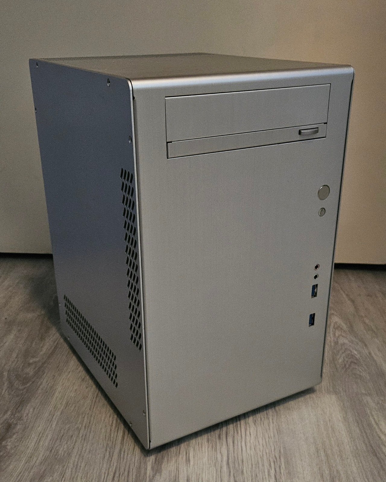 Lian Li Micro ITX/AMD FX-4100 3.8Ghz/8GB-Ram/GT740/Win10, Ophalen of Verzenden, SSD