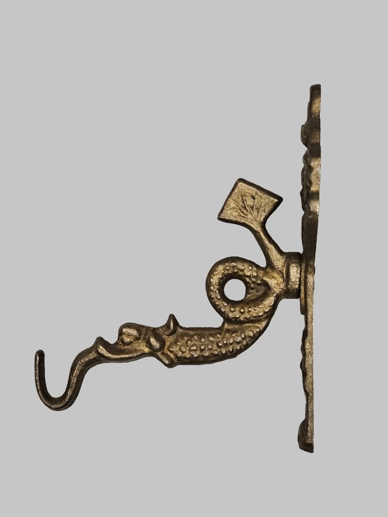 Kapstok /muurhaak met mythologische zeedraak of vis (Lot 5), Wandkapstok, Gebruikt, Ophalen of Verzenden, Minder dan 100 cm