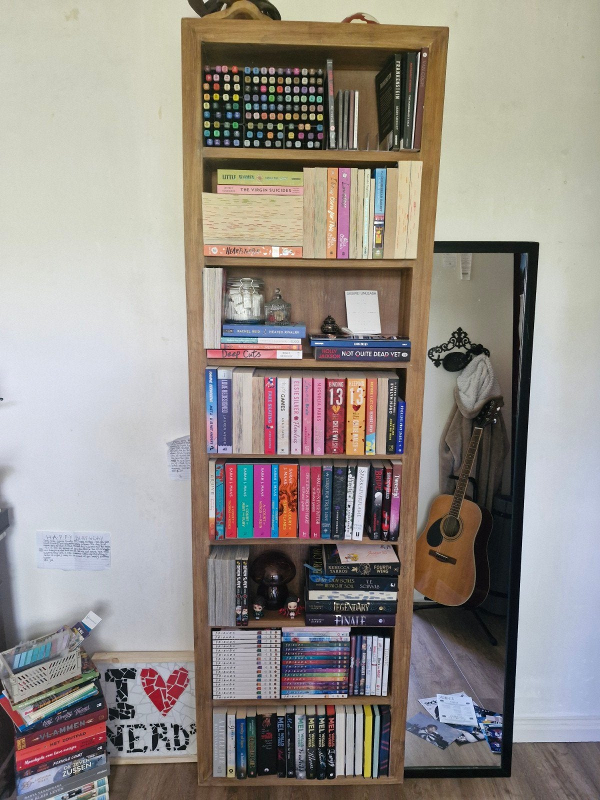 Foto 2 van Vintage Houten Boekenkast