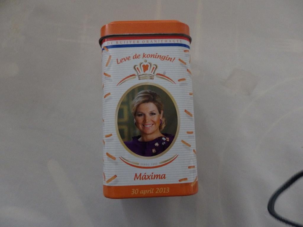 Blikje leven de koningin in 200 jaar koninkrijk, Verzamelen, Blikken, Ophalen of Verzenden, Zo goed als nieuw, Overige