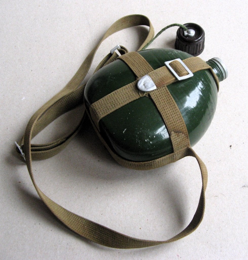 Originele aluminiun veldfles Vietnamoorlog jaren 80, China, Verzamelen, Militaria | Algemeen, Ophalen of Verzenden, Landmacht