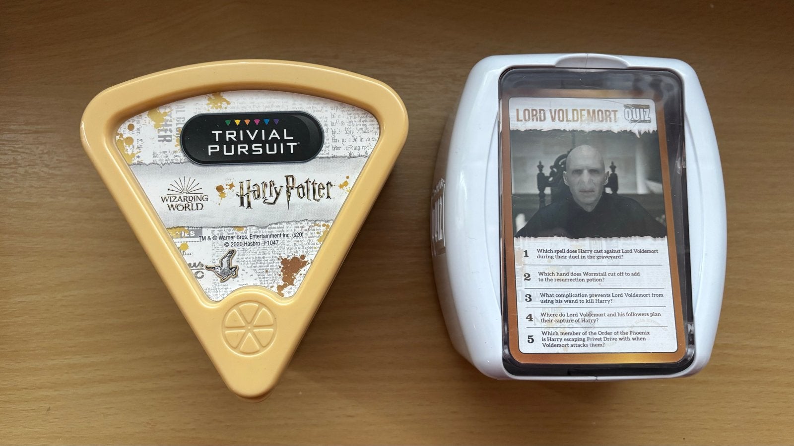 Harry Potter - Trivial Pursuit & Top Trumps, Een of twee spelers, Verzenden, Zo goed als nieuw