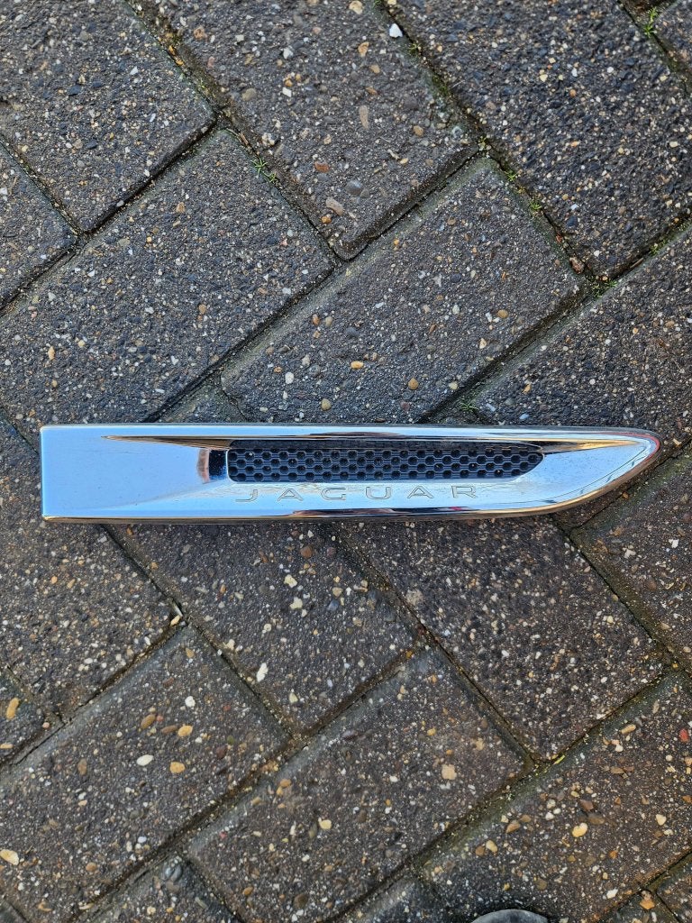 JAGUAR XE ZIJSCHERMVENTILATIEGRILLE, Niet ingevuld, Gebruikt, Niet ingevuld, Ophalen of Verzenden